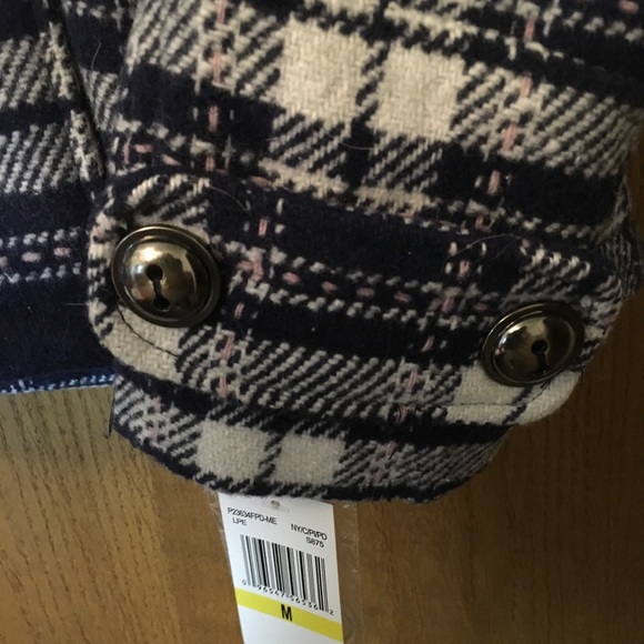 NWT a medium Pink Envelope jacket/coat super cute. Blue & white w/ pink threads - Picture 4 of 7